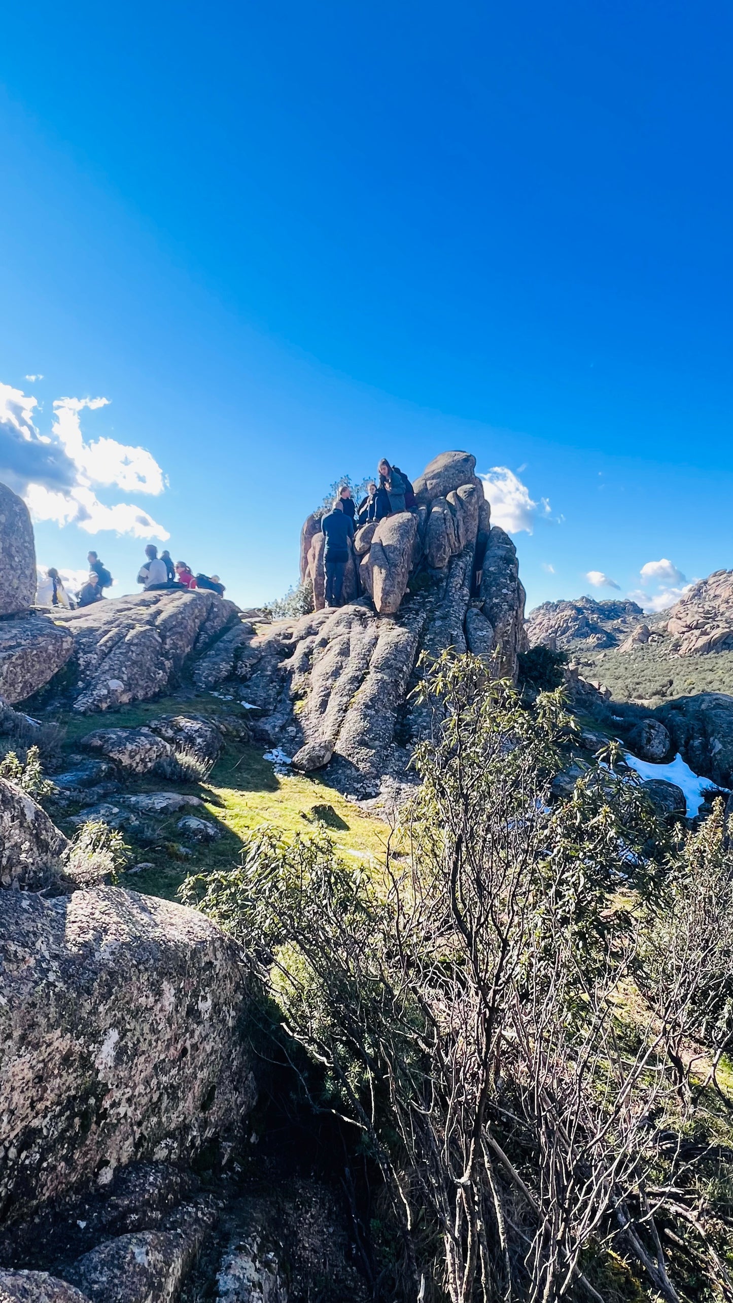 Saturday, 5th April. Hiking. La Raja (cave) - Mirador de Lalita - Soto del real 14KM- HARD level