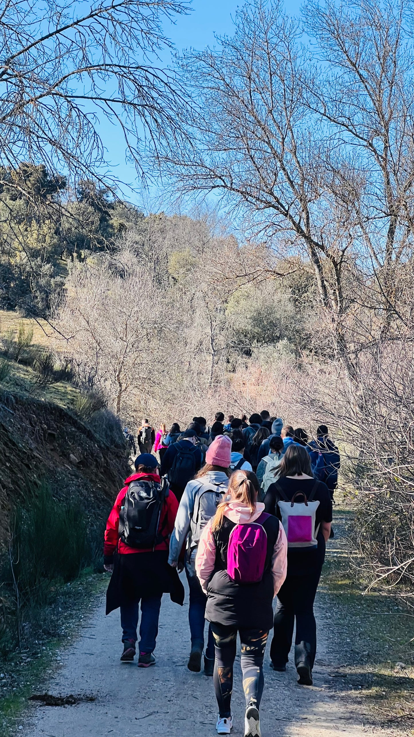 Thursday, 1st May . Hiking. PEDREZUELA to GUADALIX. Medium Level. 18Km