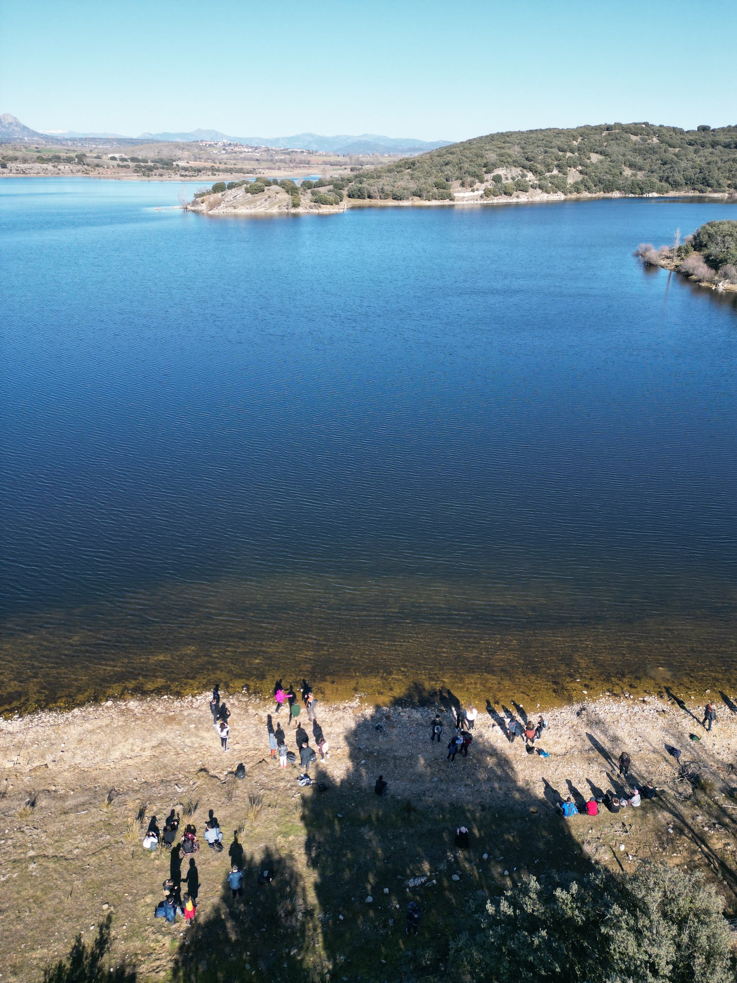 Thursday, 1st May . Hiking. PEDREZUELA to GUADALIX. Medium Level. 18Km