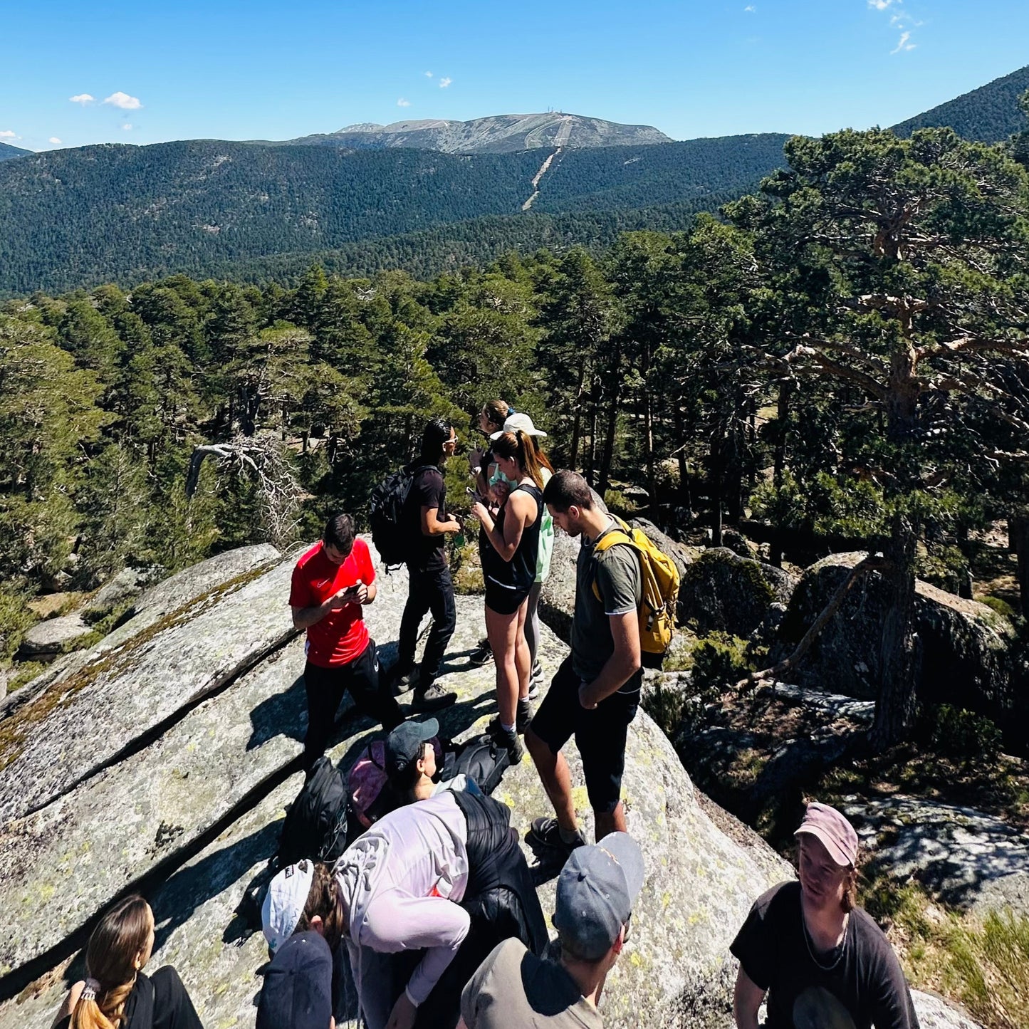 Senderismo - Mirador de la Riena -Collado Ventoso.Camino schmidt. Nivel medio. 13KM