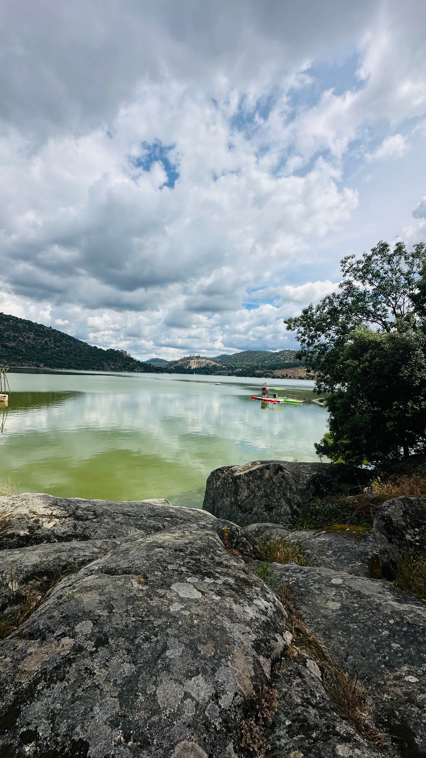 Sunday 7th july: Hiking - Pelayos de la Presa. Pantano de San Juan (reservoir) basic level. 6km