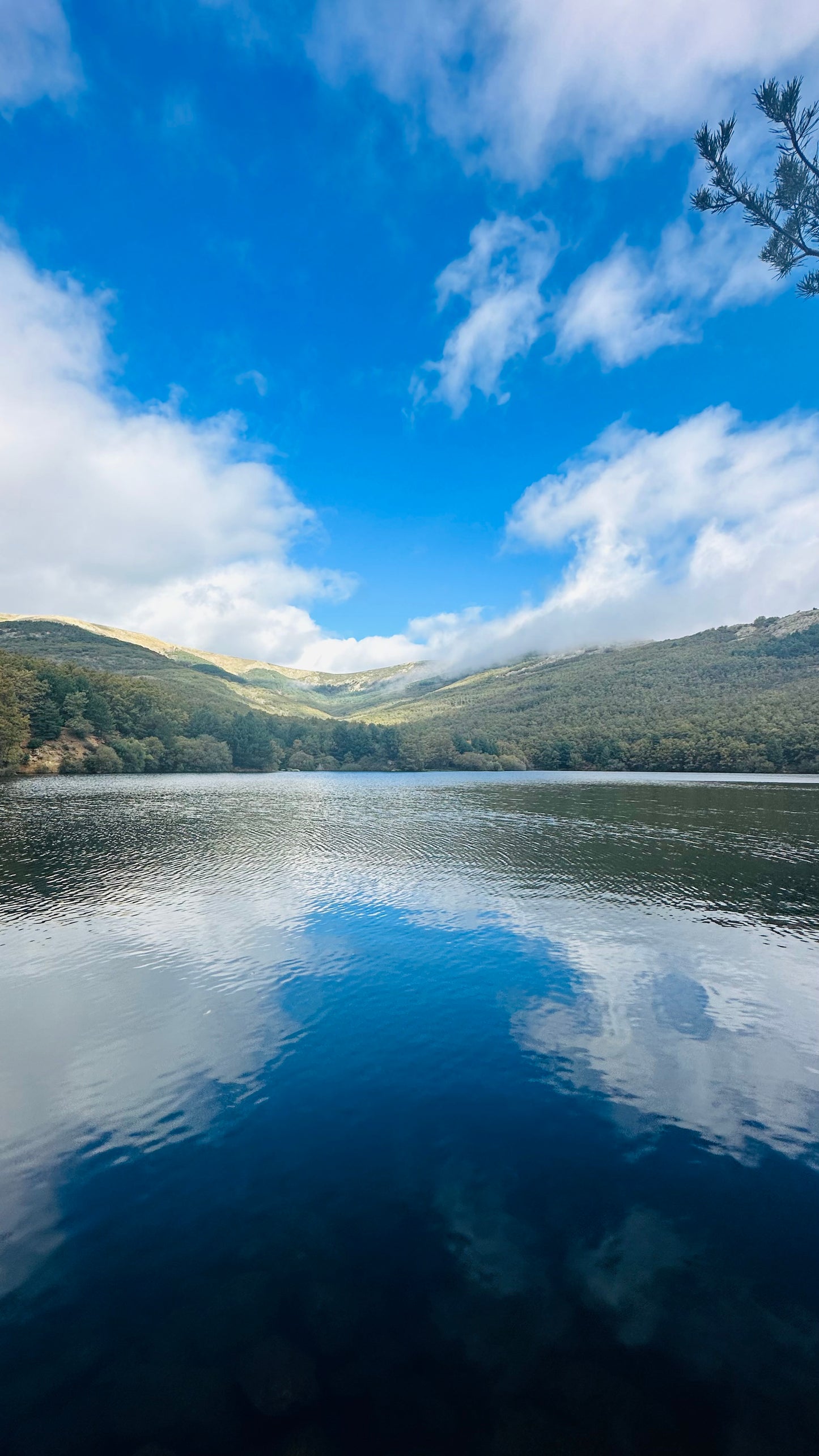 Sunday, 29th sep. Hiking : Lake, Forest, Mountain. Parada del Rey miraflores. Medium Hard 10KM