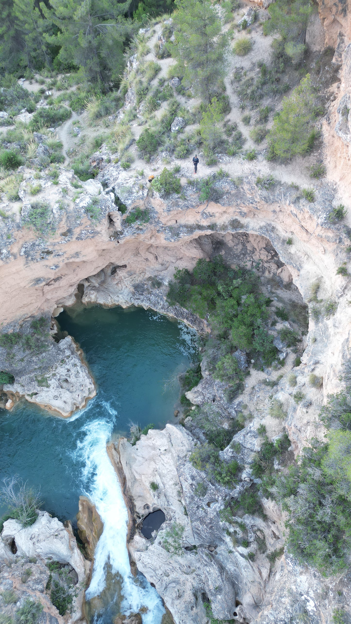 Chorreras del cabriel, Cuenca. Senderismo y natación. 12km Nivel medio duro. Sábado 13 de julio